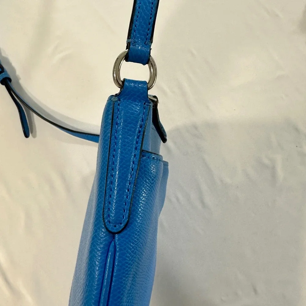 Coach Crossgrain Leather Crossbody Bag Blue Silver Hardware Slim Messenger Small